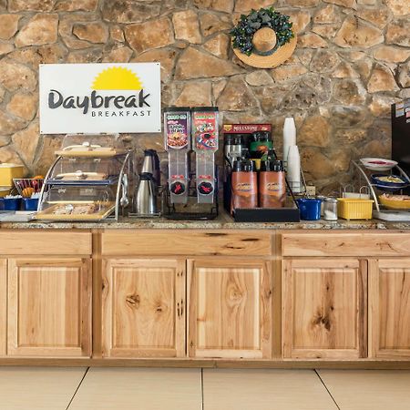 Days Inn South Форт Уорт Екстериор снимка