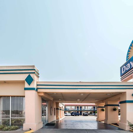 Days Inn South Форт Уорт Екстериор снимка