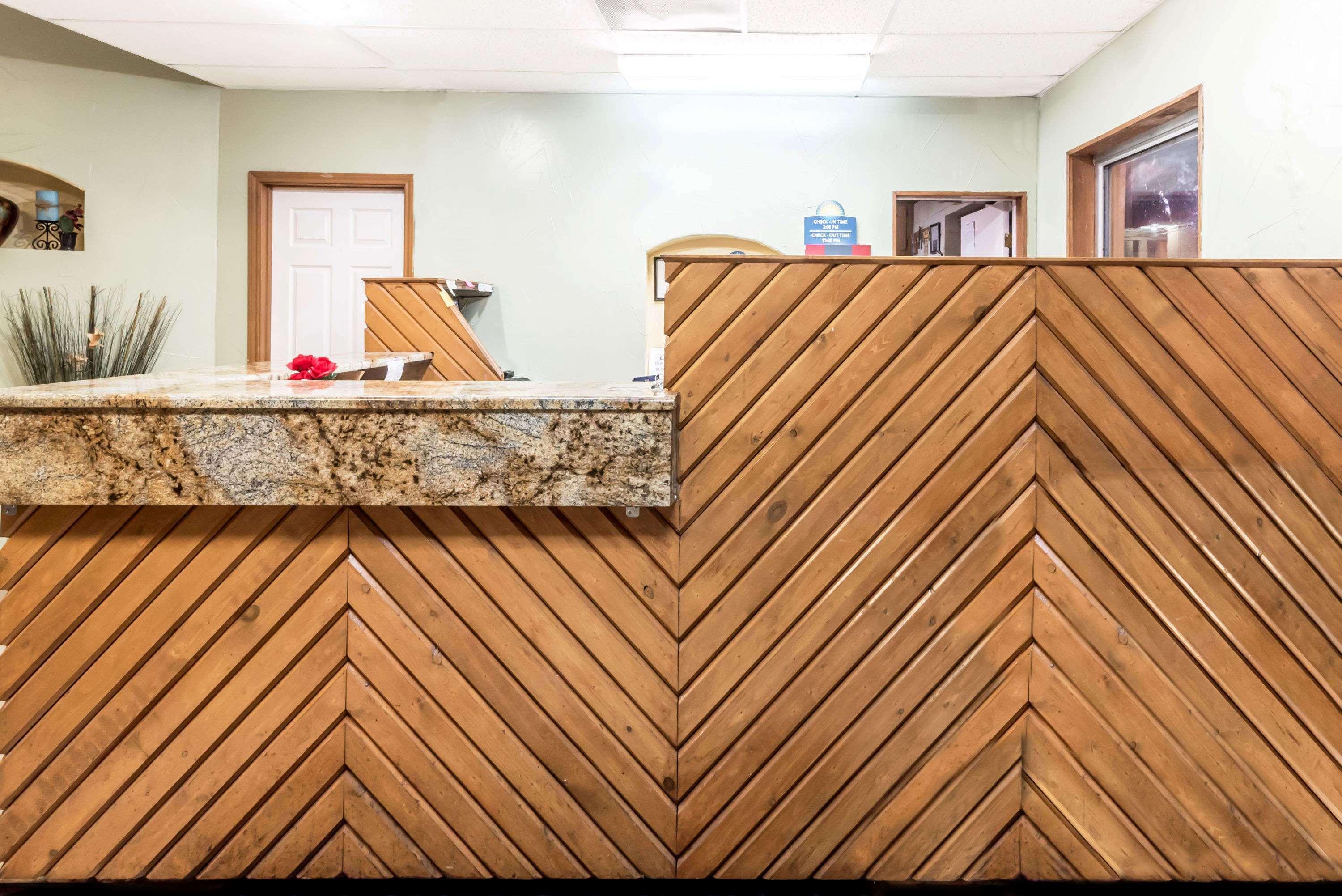 Days Inn South Форт Уорт Екстериор снимка