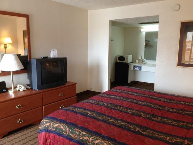 Days Inn South Форт Уорт Екстериор снимка
